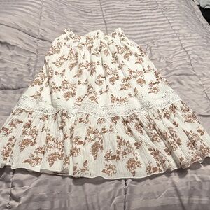 NWOT Floral Print Women's Skirt